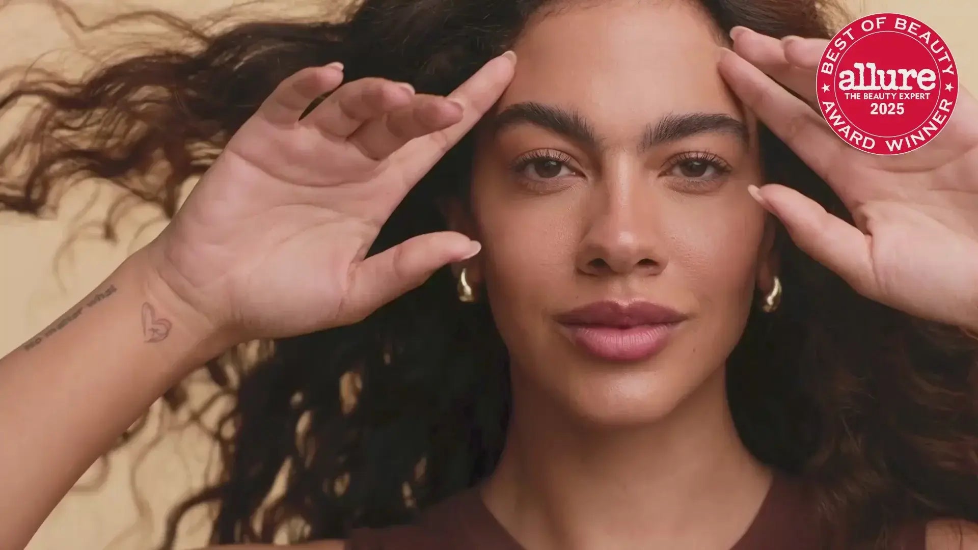 The Benefits of Guava Extract for Hydrated, Shiny Hair