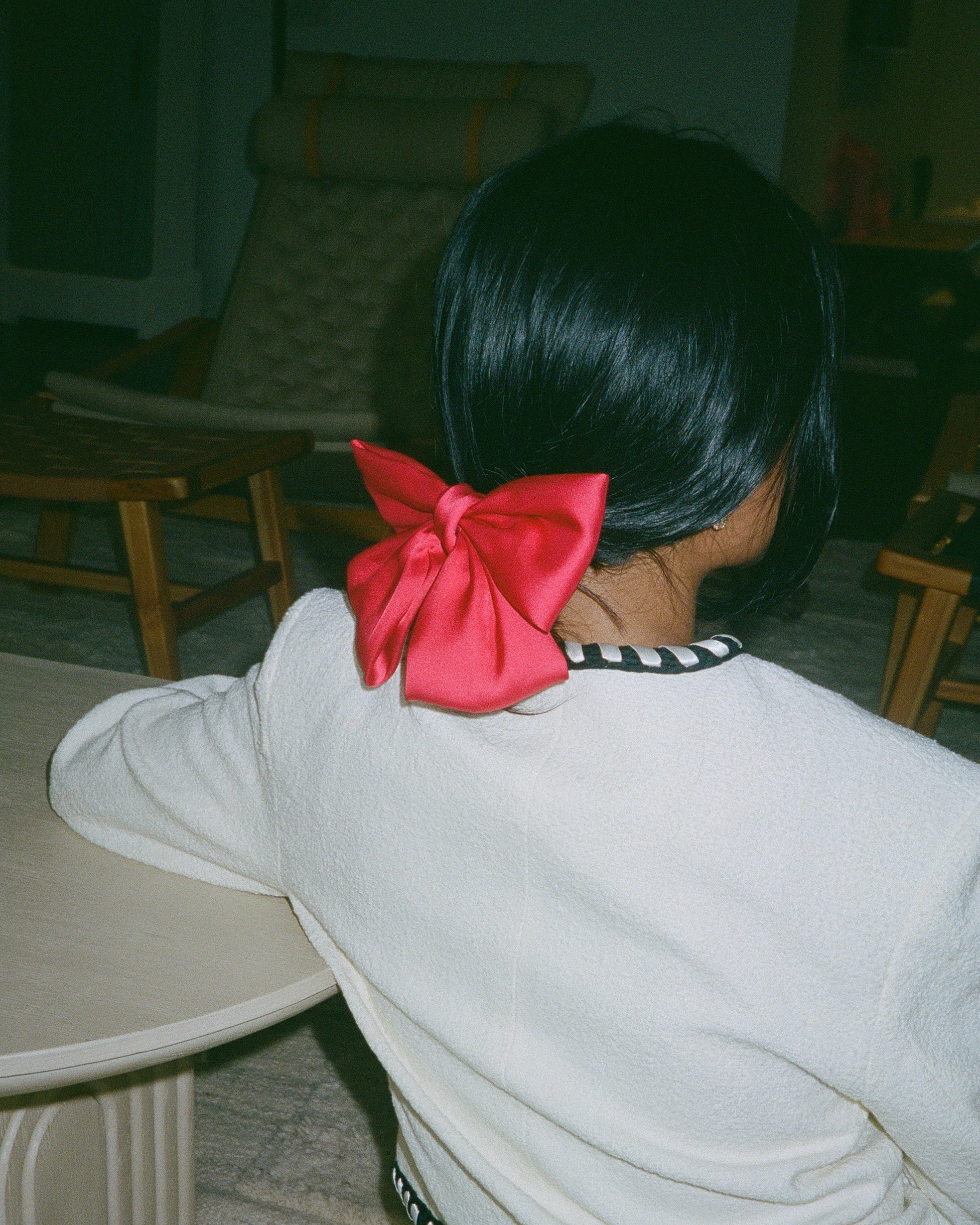 Red Bow Hair Clip - Elegant Satin | Ceremonia