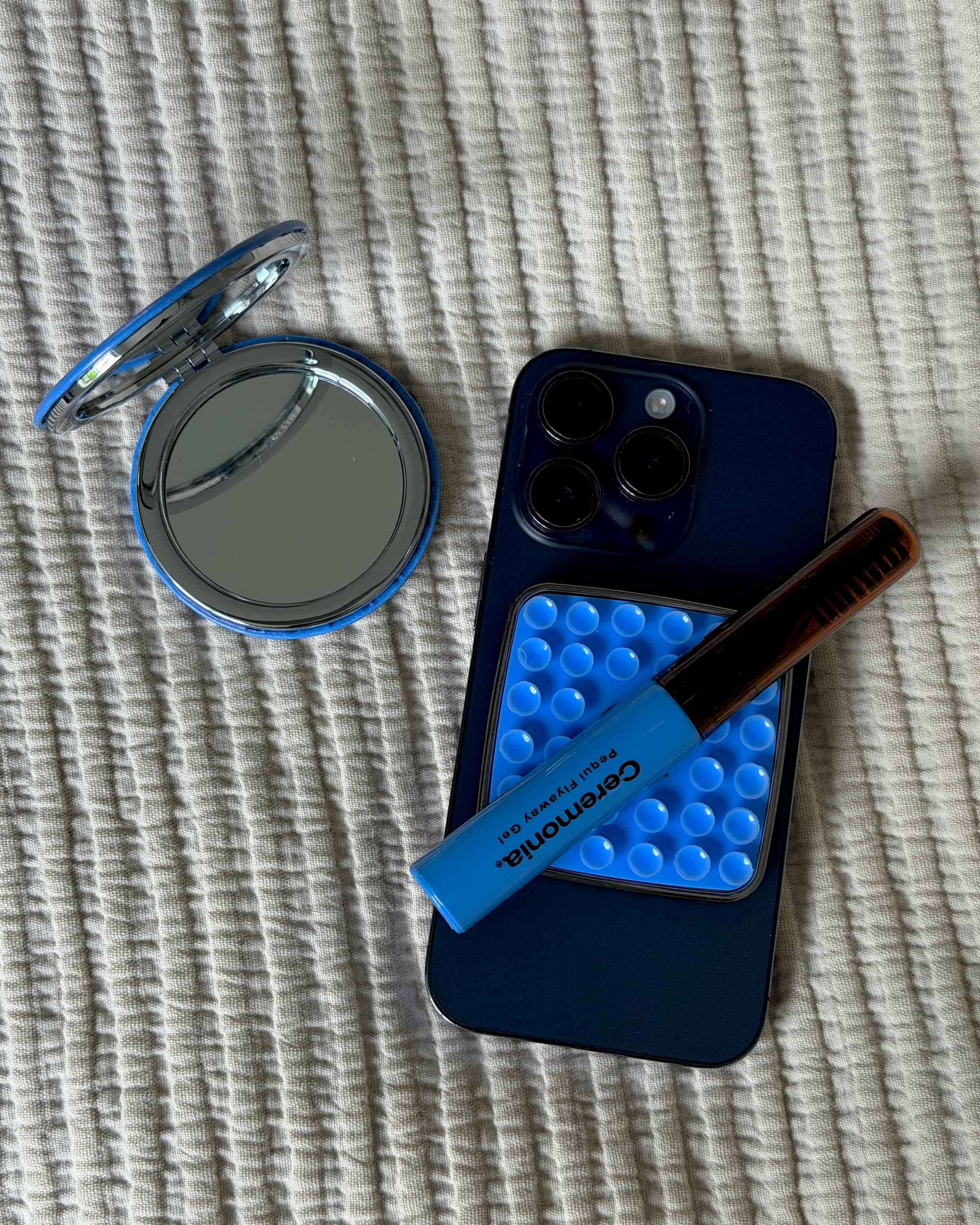 Ceremonia Phone Mount