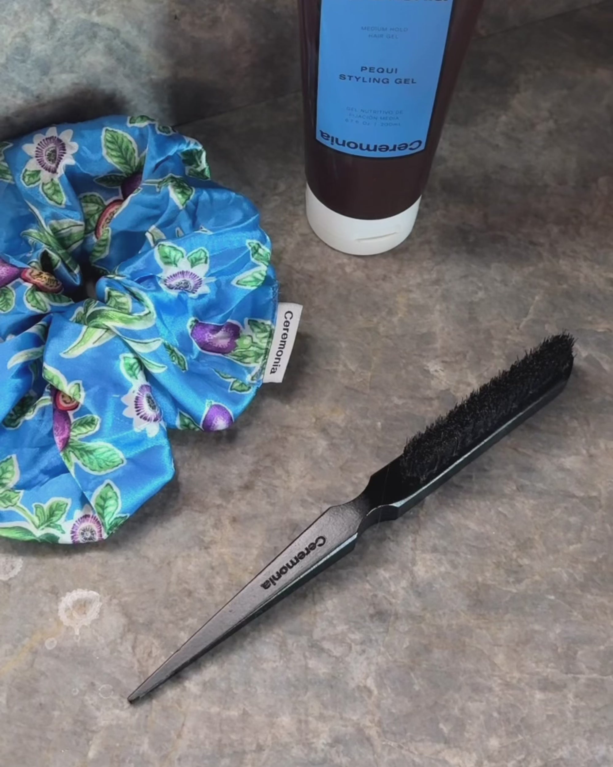 Brush de Slick Back